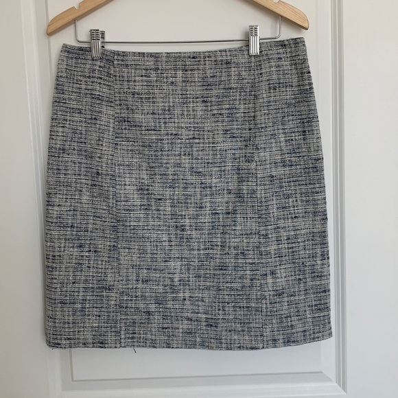 ANTONIO MELANI Dresses & Skirts - Antonio Melani Women’s Pencil Skirt Blue/Cream 10